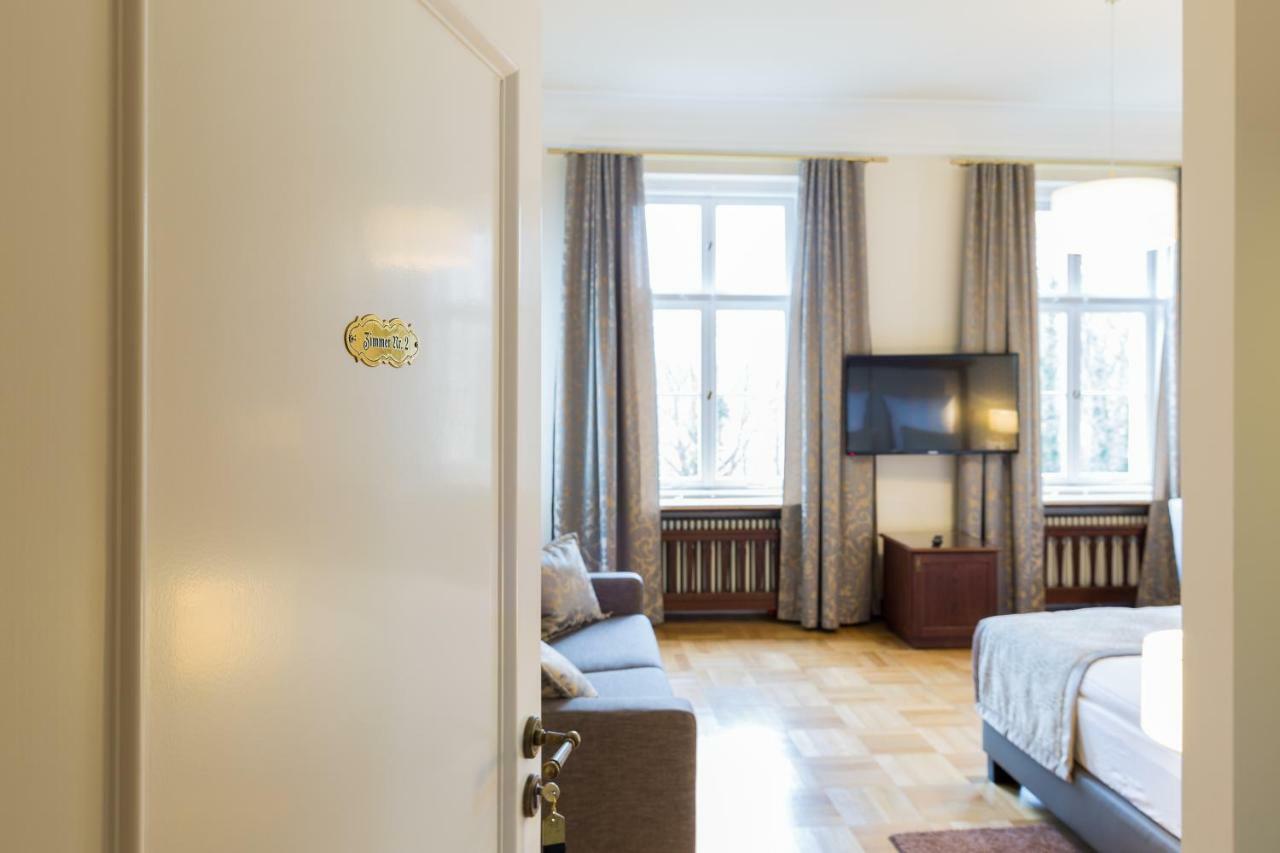 Hotel Villa Altenburg Pößneck Extérieur photo