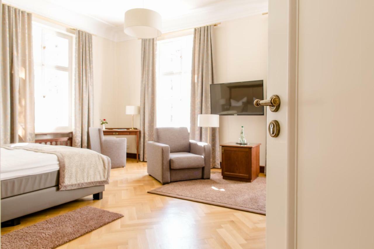 Hotel Villa Altenburg Pößneck Extérieur photo