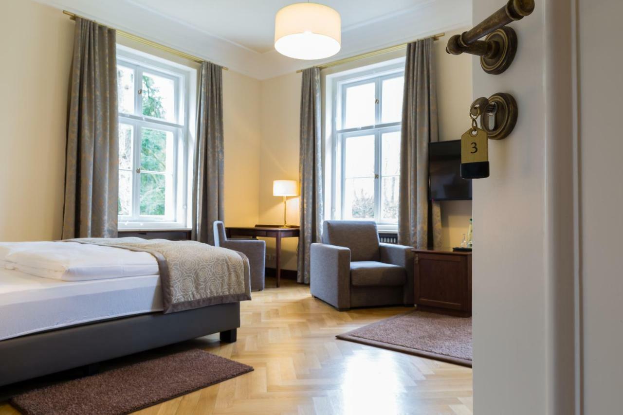 Hotel Villa Altenburg Pößneck Extérieur photo