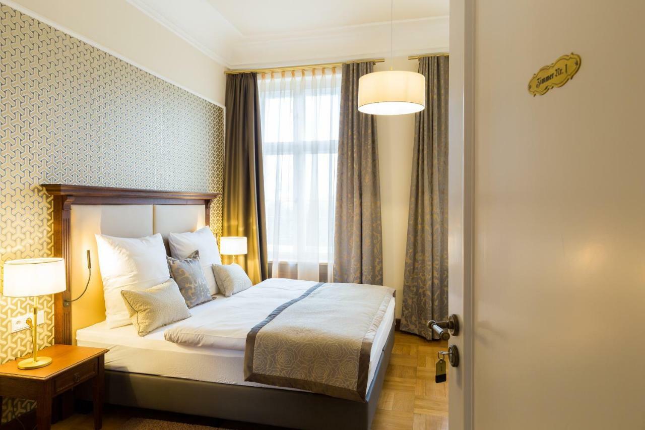 Hotel Villa Altenburg Pößneck Extérieur photo
